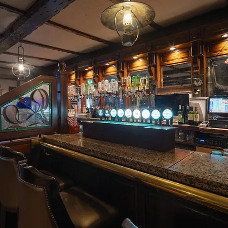 Dooly's ホテル バー