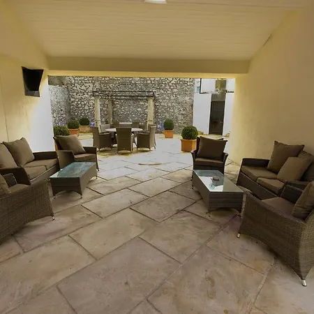 Dooly's 3* Birr